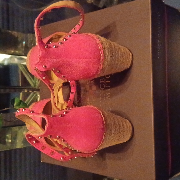 Vince Camuto Shoes - Picture 4 of 6